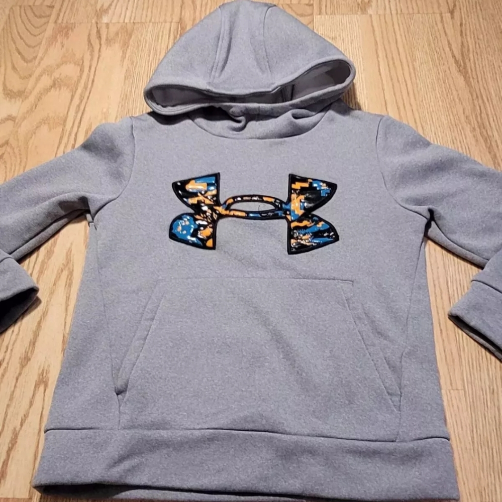 Under Armour Boys Hoodie Size: Youth XS Hooded Loose